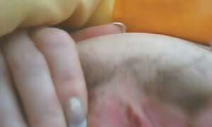 قاچاقچی یک دختر لاغر را از آن عضویت کانال سکسی تلگرام طرف مرز قاچاق می کند و به او سیلی می زند