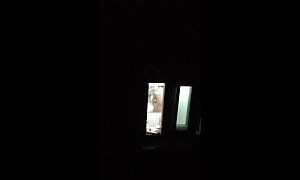 زیبایی واژن به آلت كانال سكسي تل تناسلی مرد بزرگ کشیده شده است